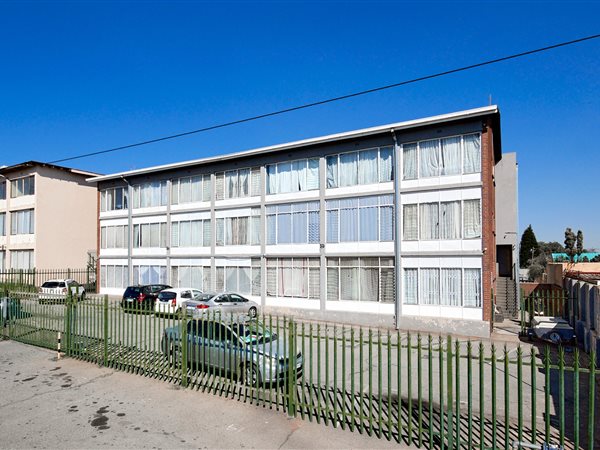 1.5 Bedroom Flat