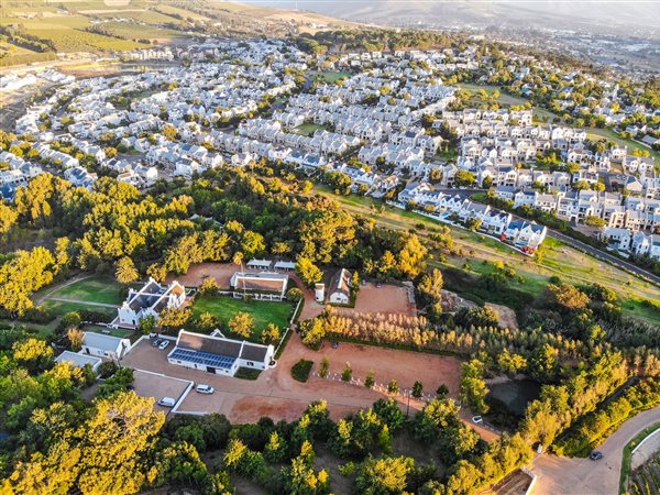 400 m² Land 400 m² Land