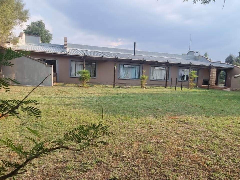 5 Bed House in Bloemfontein photo number 9