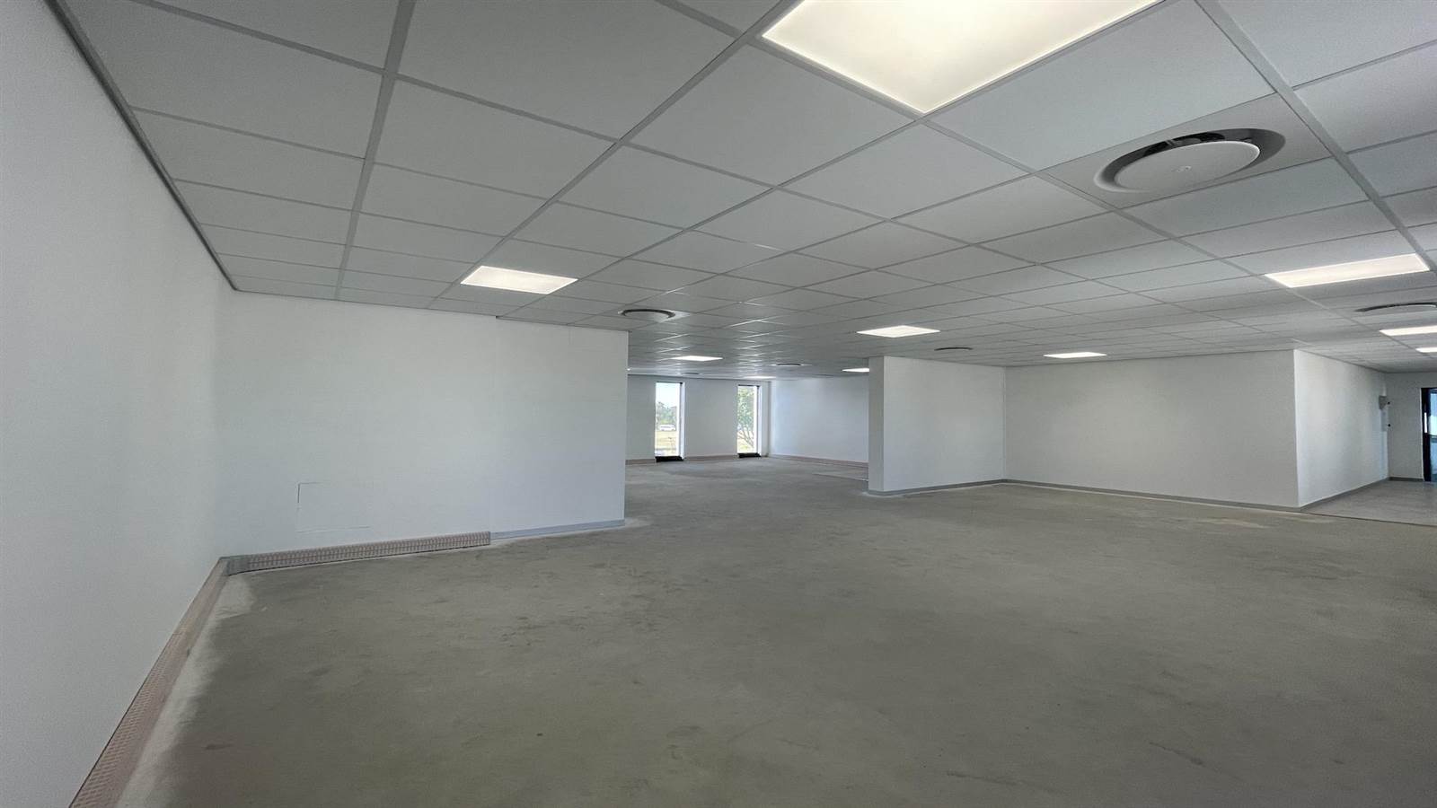 142  m² Commercial space in Durbanville Central photo number 8