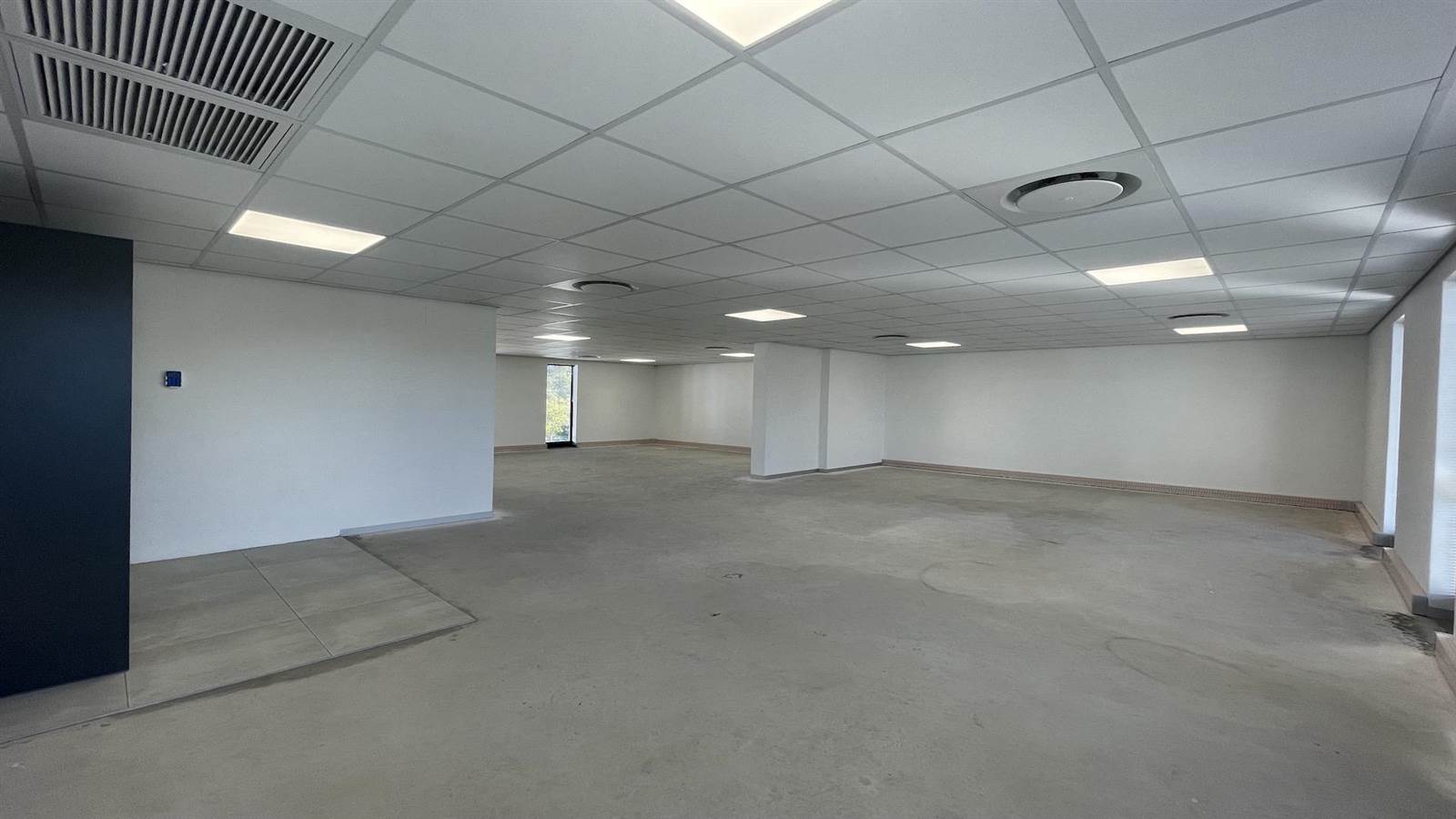 142  m² Commercial space in Durbanville Central photo number 12