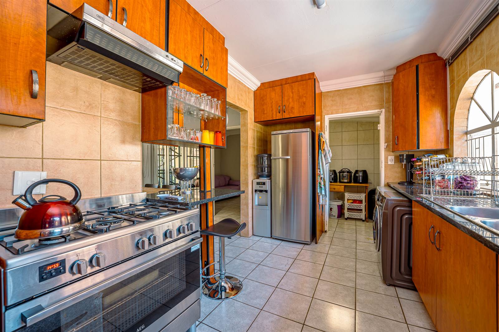 4 Bed House in Kloofendal photo number 4