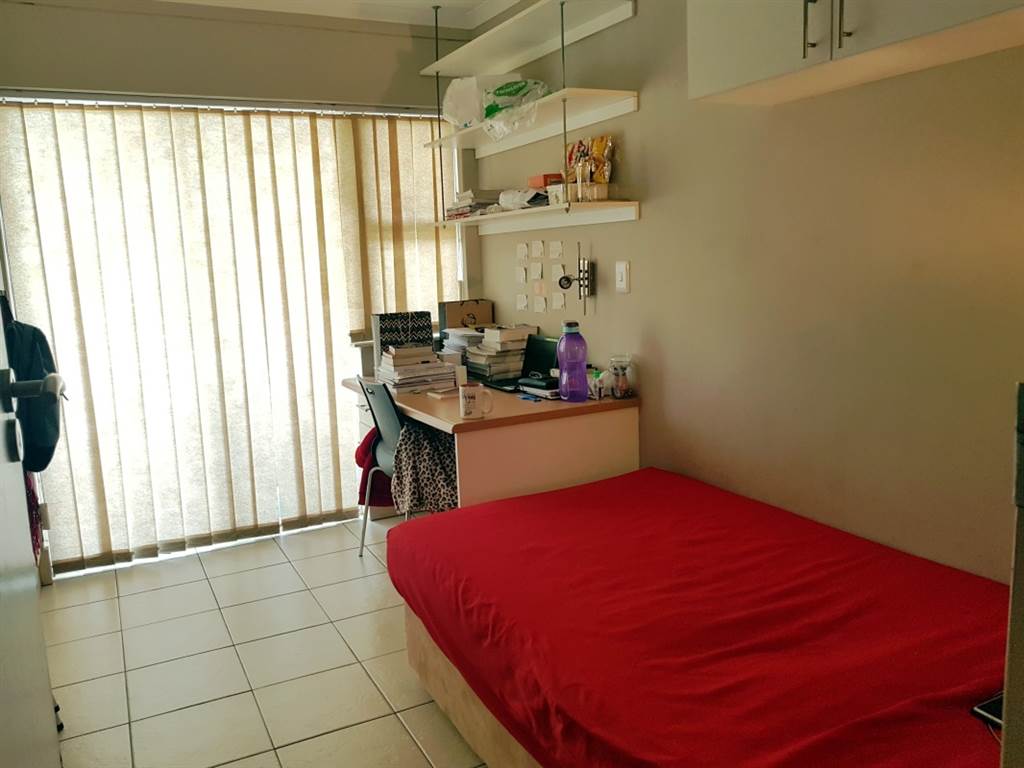 2 Bed Apartment in Universitas photo number 9
