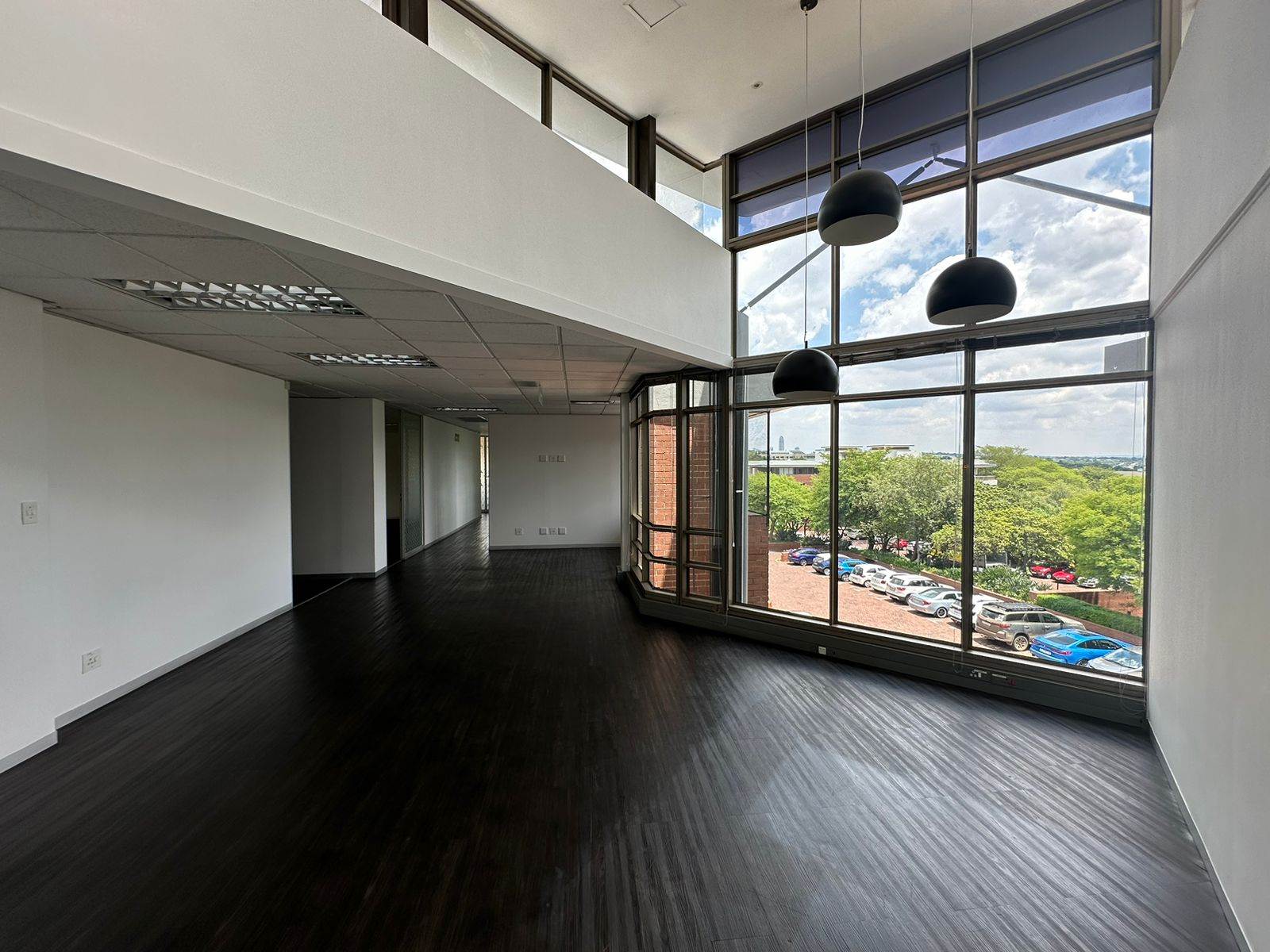 603  m² Commercial space in Woodmead photo number 1