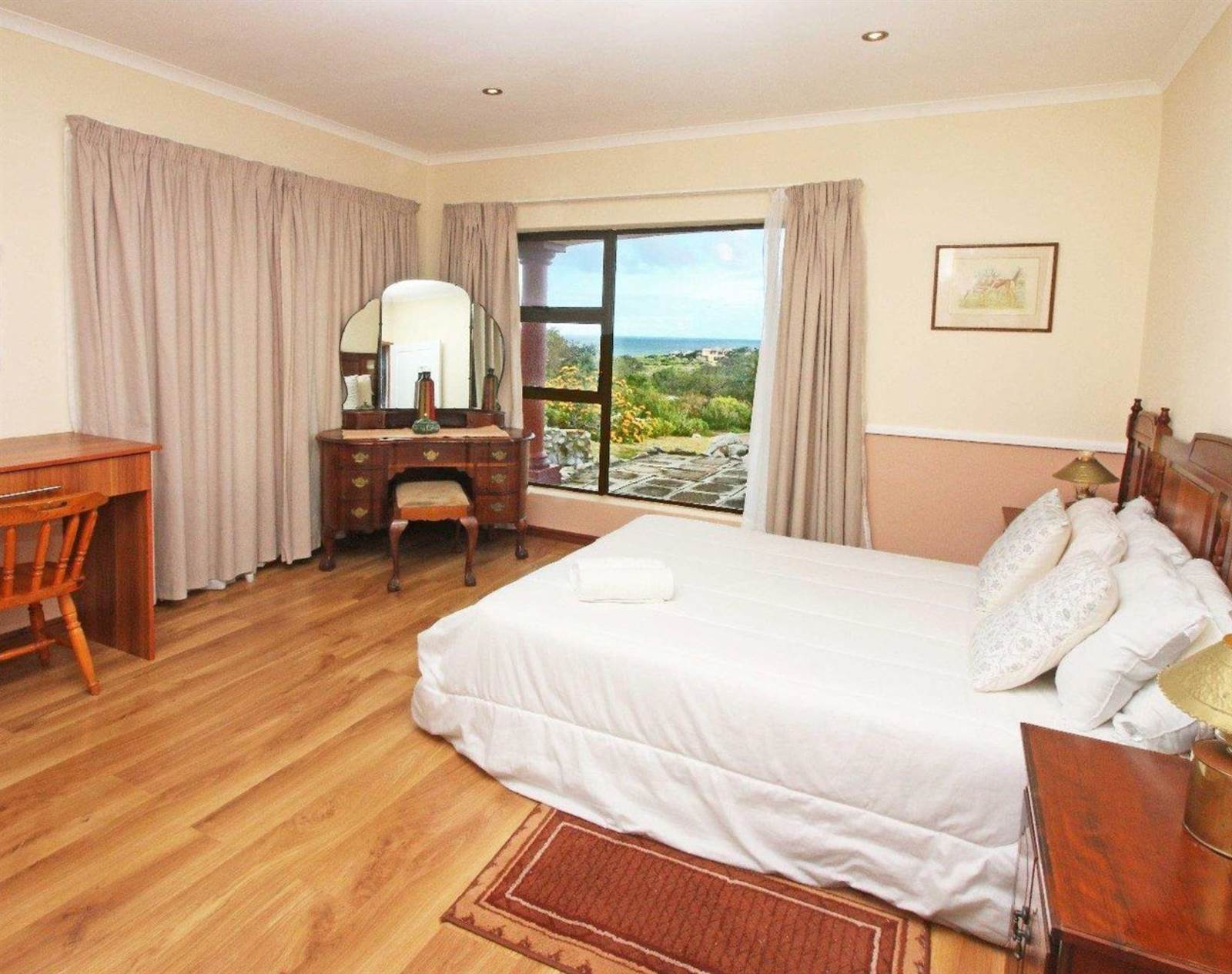 10 Bed House in Bettys Bay photo number 21