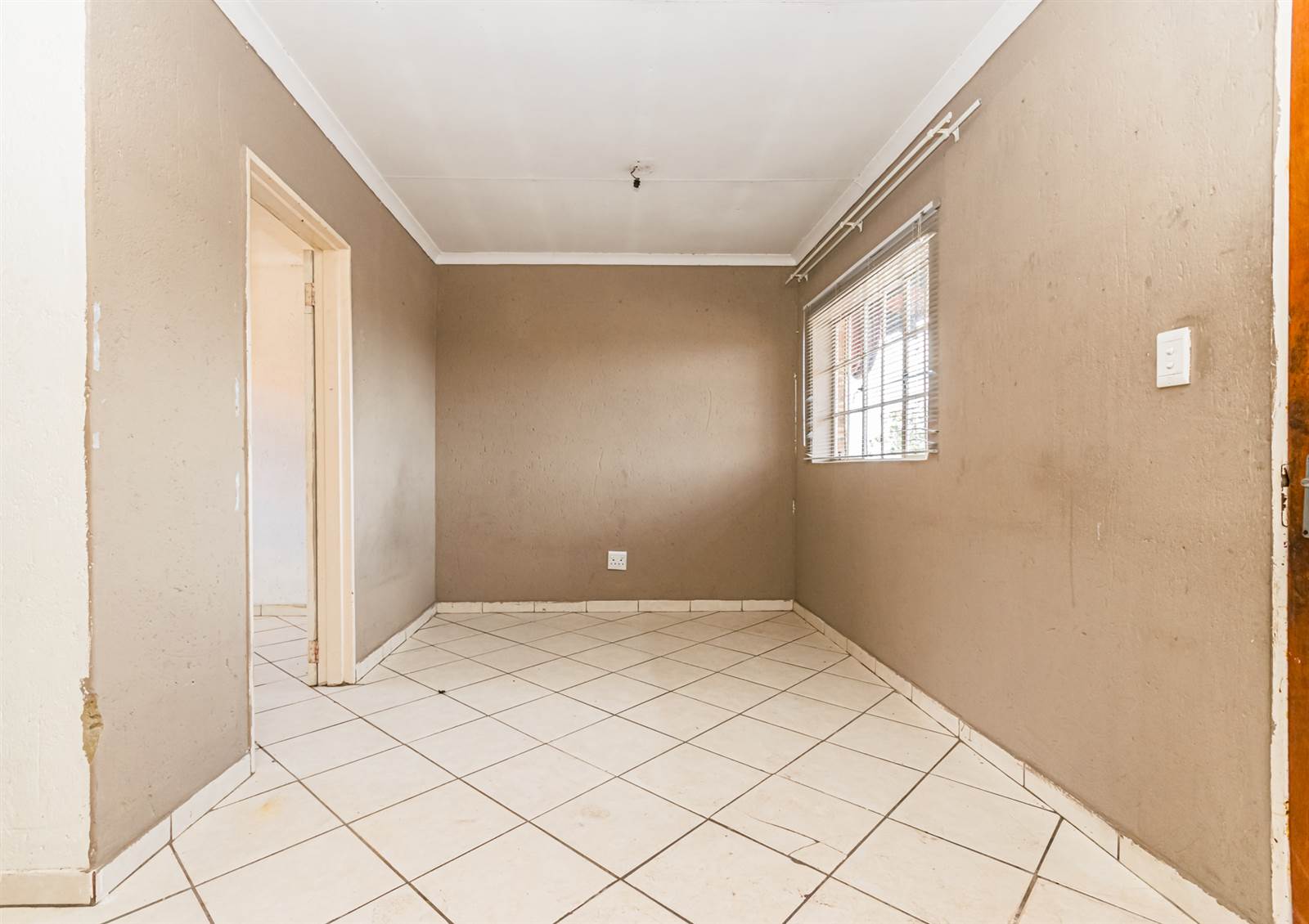 1 Bed Apartment in Randfontein Central photo number 14