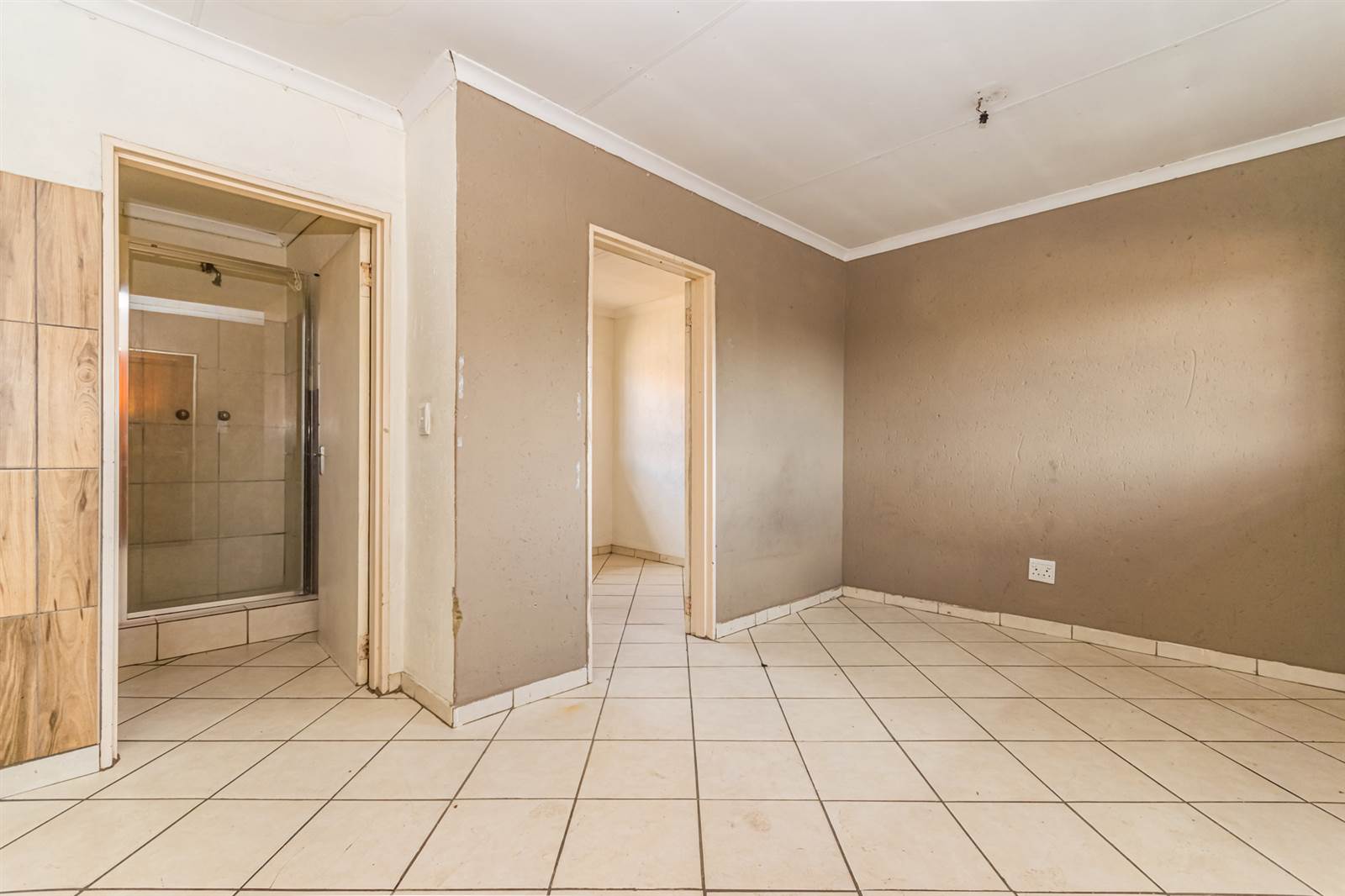 1 Bed Apartment in Randfontein Central photo number 15