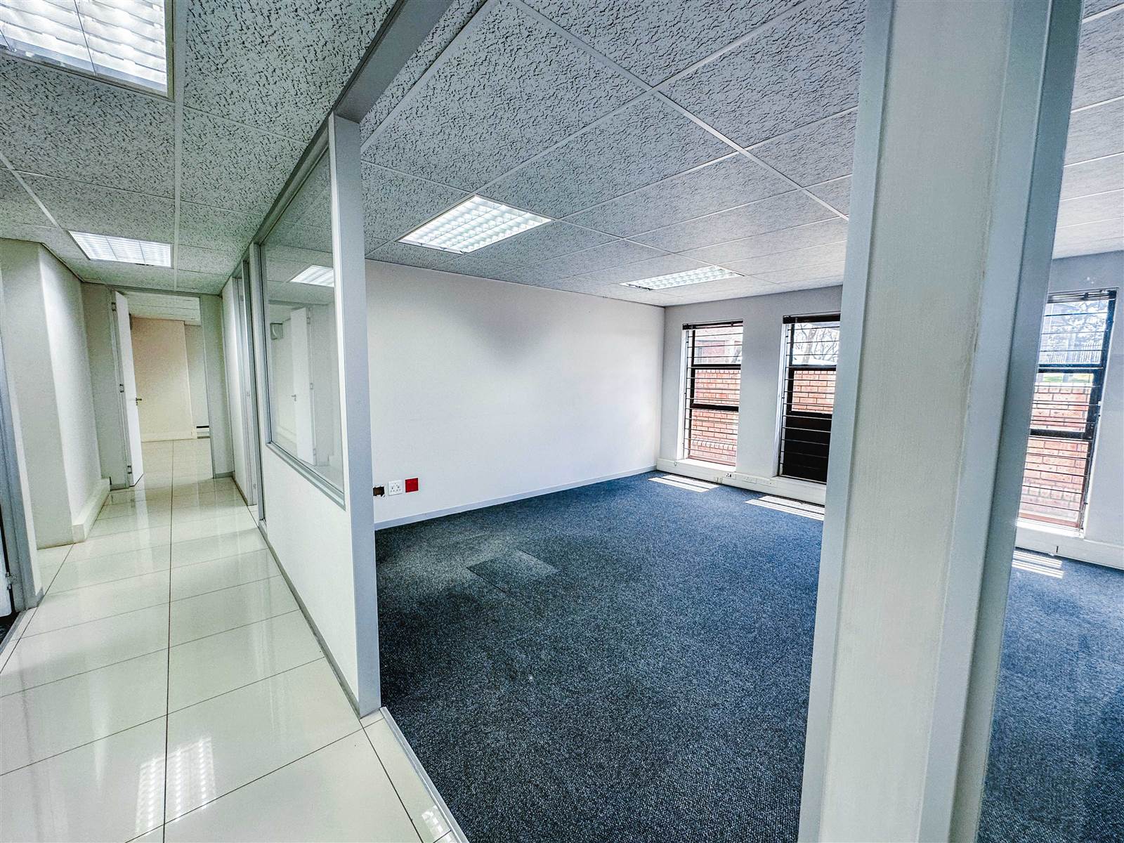 324  m² Commercial space in Hurlingham photo number 19