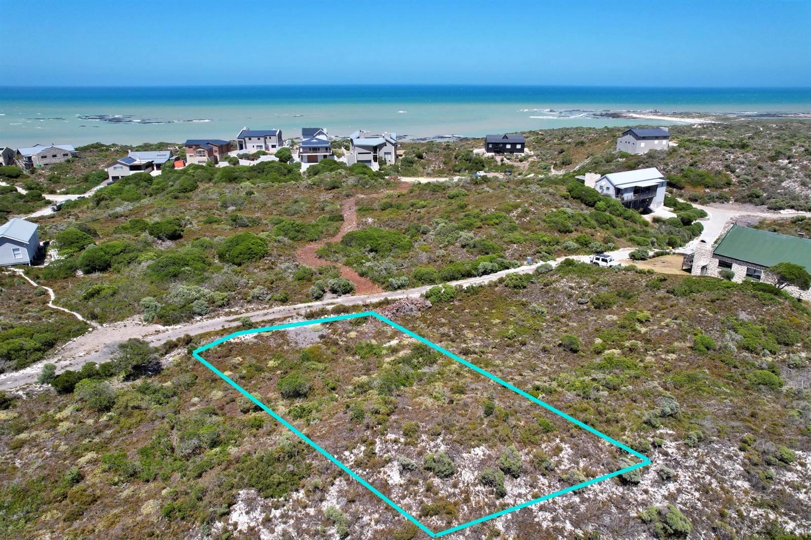 766 m² Land available in Suiderstrand photo number 2
