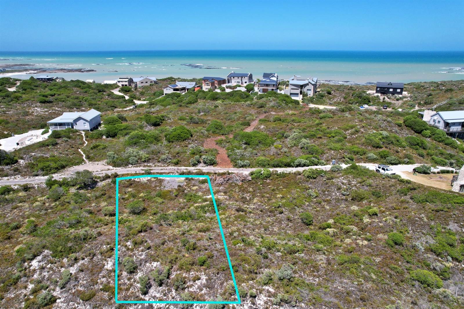 766 m² Land available in Suiderstrand photo number 1