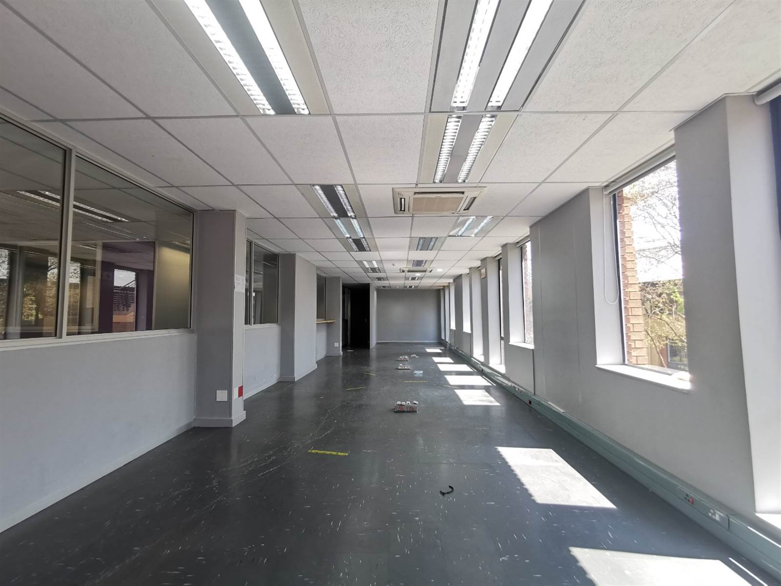723  m² Office Space in Constantia Kloof photo number 26