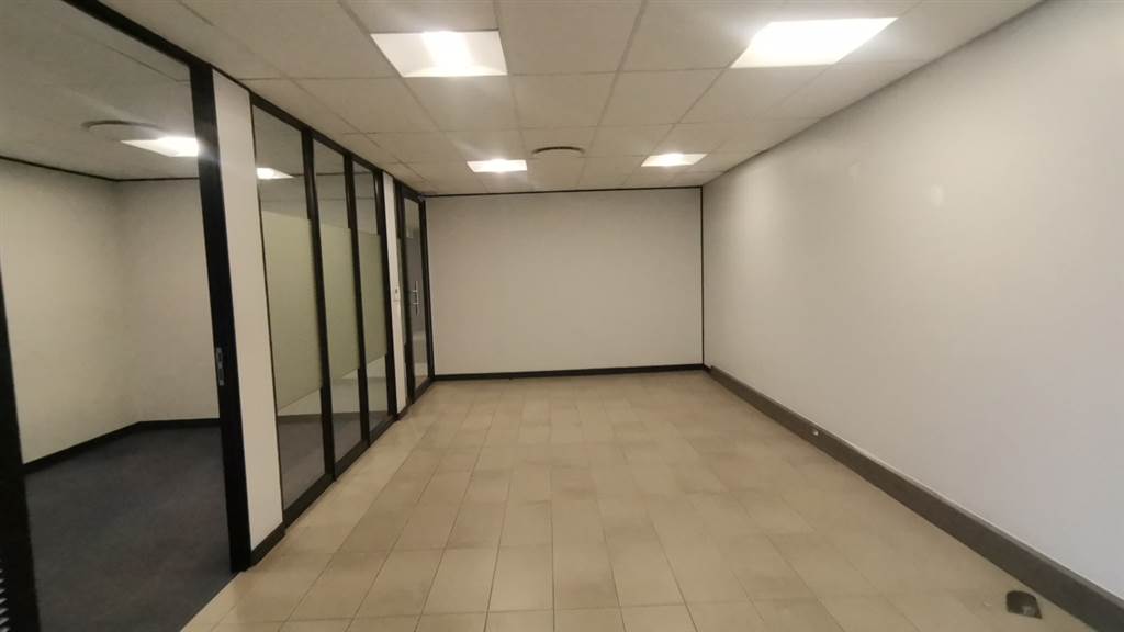 448  m² Commercial space in Parktown photo number 7