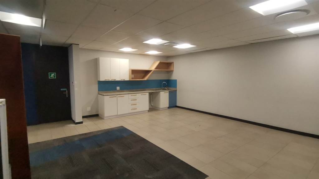 448  m² Commercial space in Parktown photo number 13