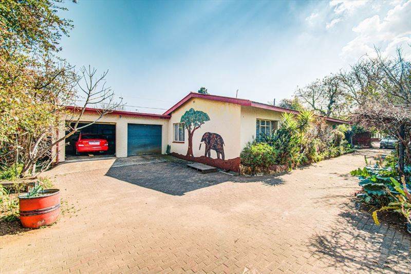 3 Bed House in Kempton Park West photo number 1