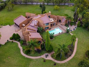 4 Bed House in Randjesfontein