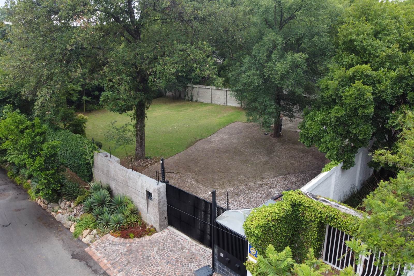 927 m² Land available in Craighall photo number 2