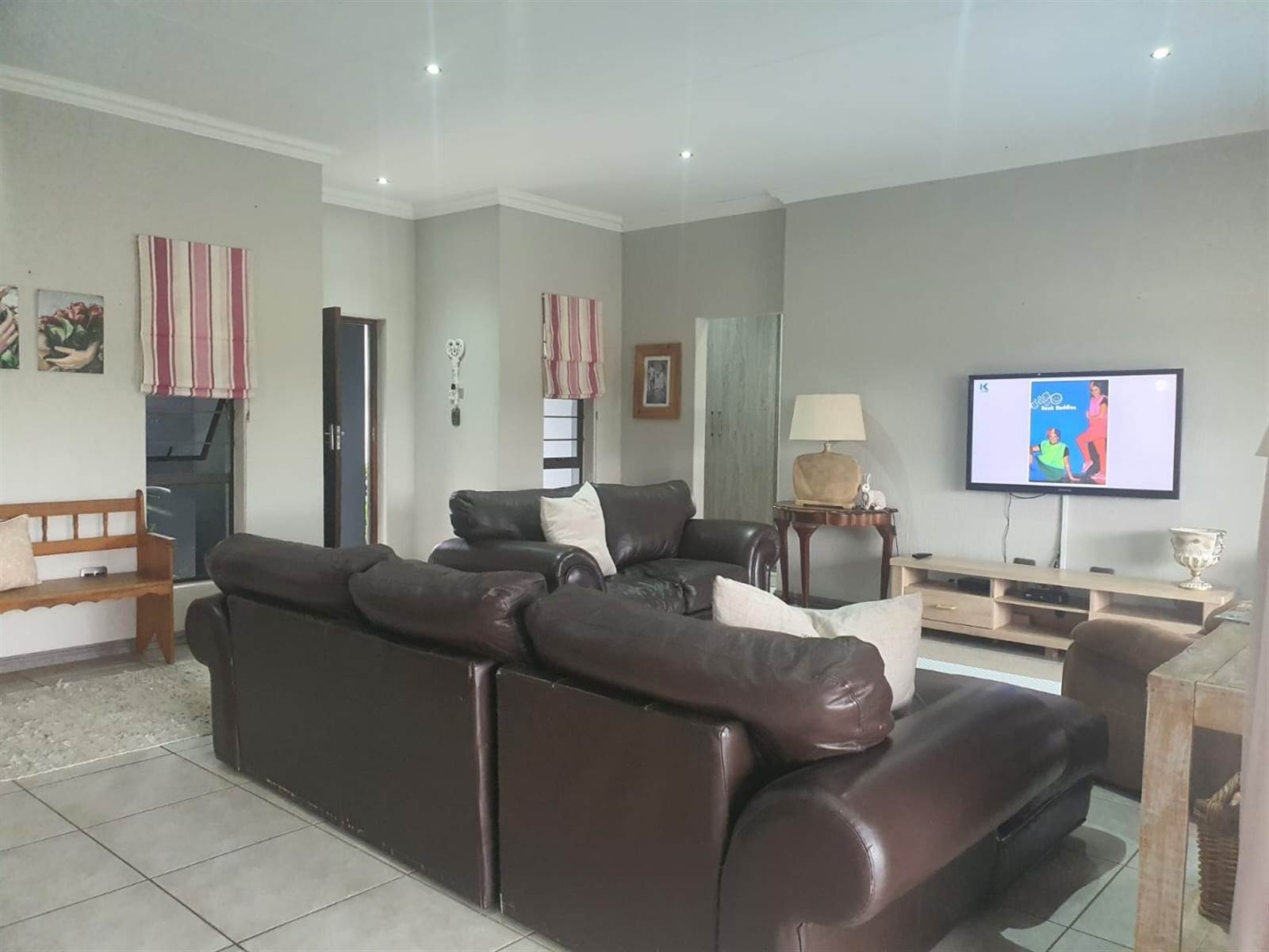 3 Bed House in Parys Golf Estate photo number 6