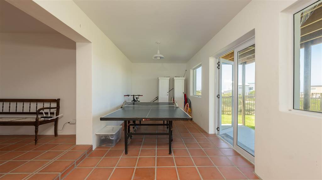 4 Bed House in Suiderstrand photo number 24
