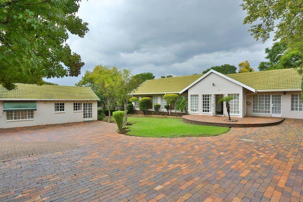 4 Bed House in Jukskei Park photo number 1