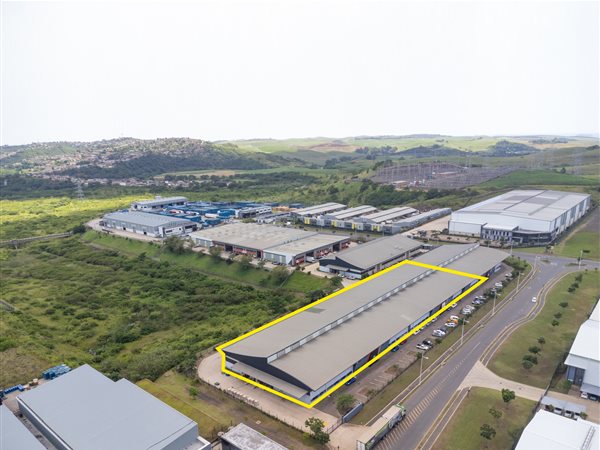 6442  m² Industrial space in Cornubia