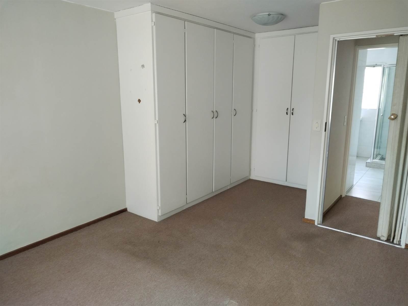 2 Bed Apartment in Lynnwood photo number 7