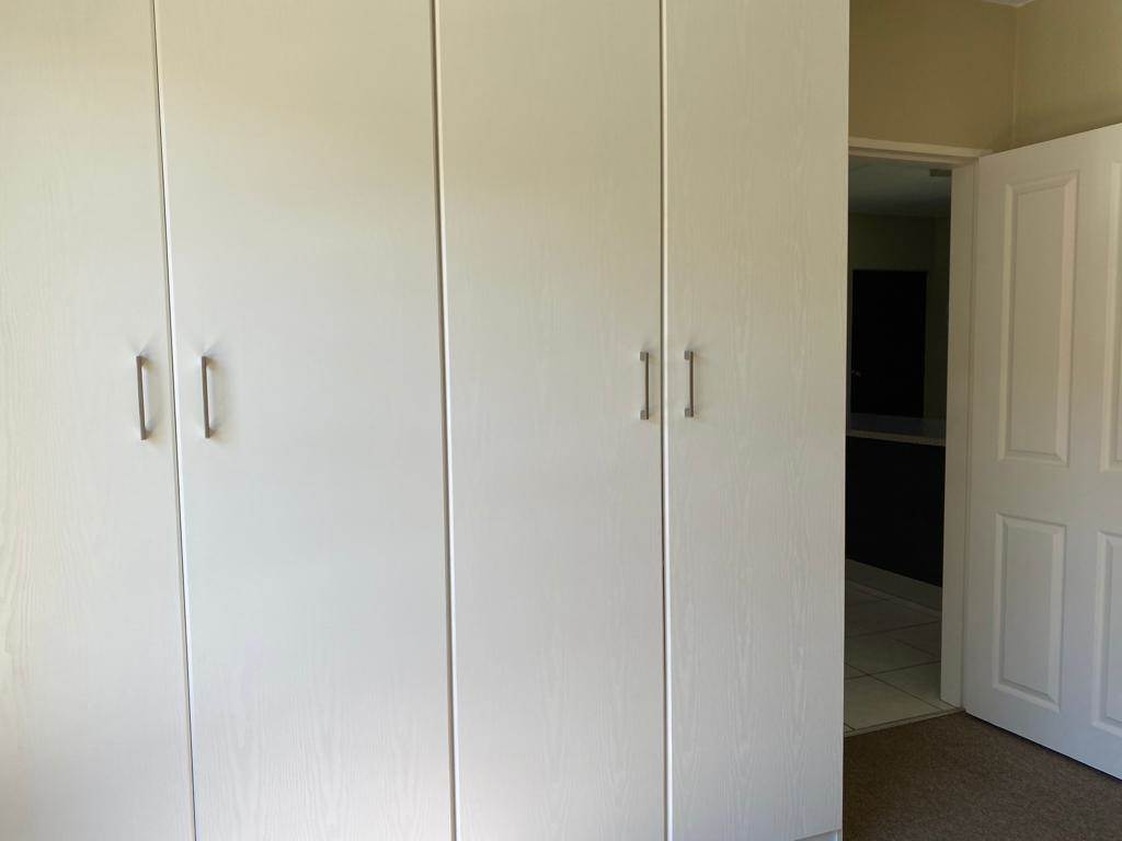 2 Bed Apartment in Honeydew photo number 12