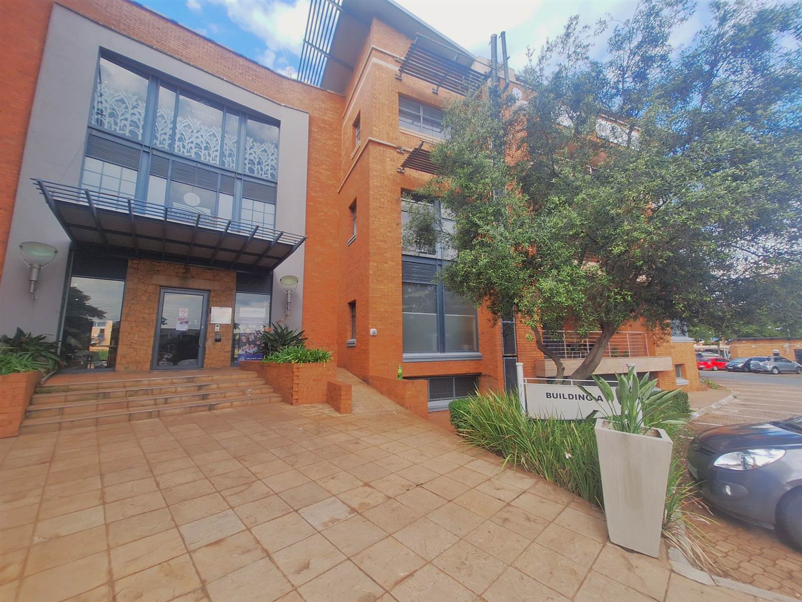 82  m² Office Space in Centurion CBD photo number 2