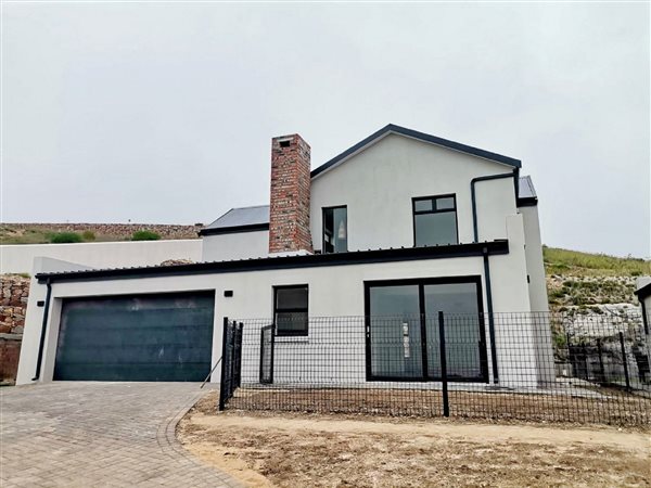 3 Bed House in Renosterbos Estate