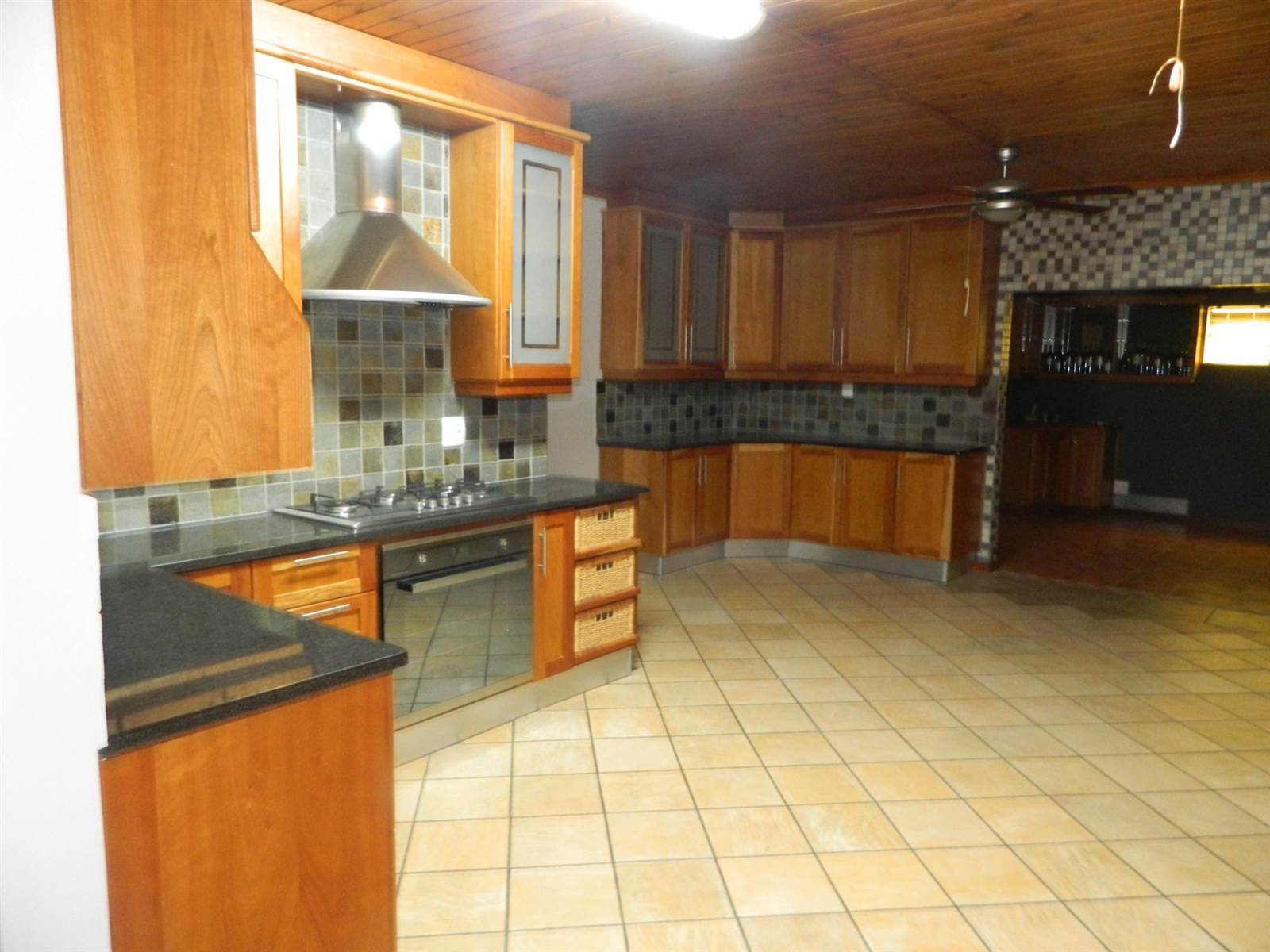 4 Bed House in Citrusdal photo number 6