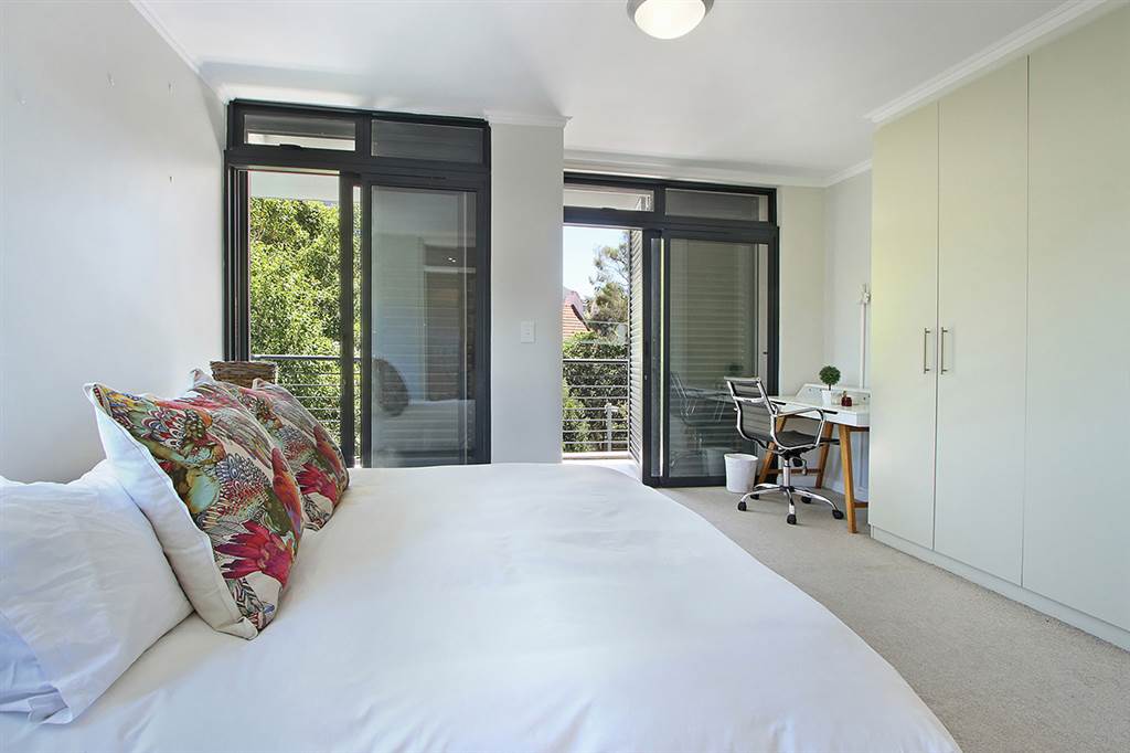 2 Bed Apartment in Newlands photo number 12