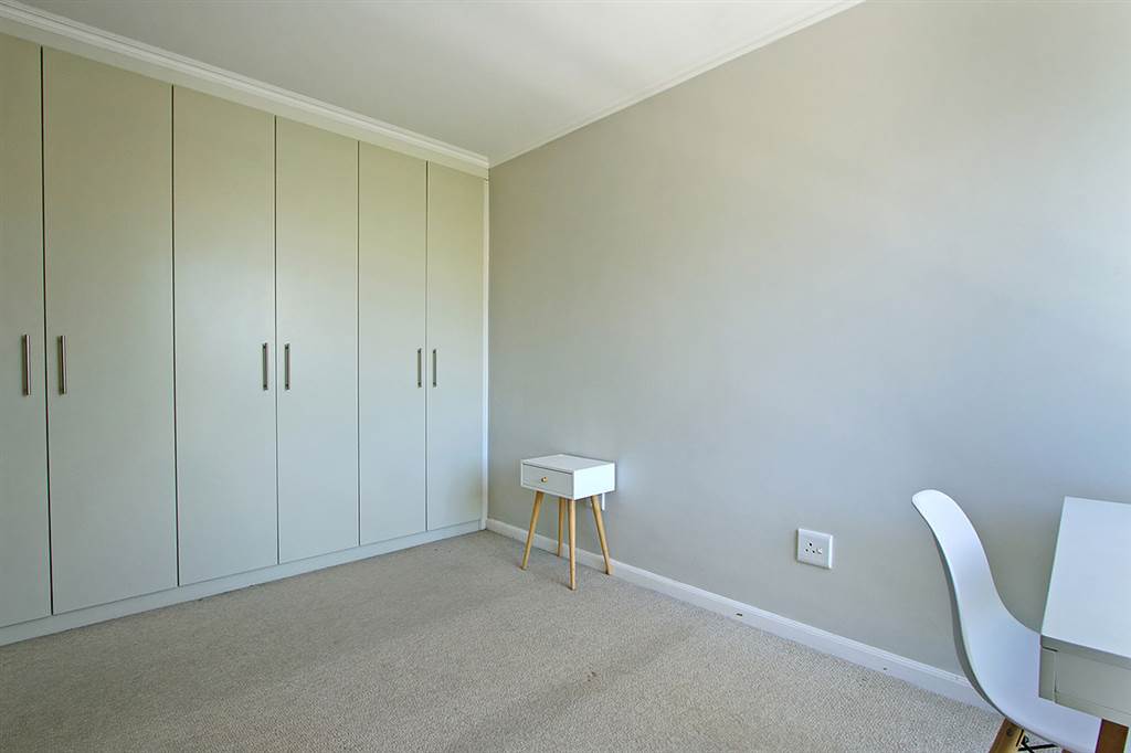 2 Bed Apartment in Newlands photo number 16