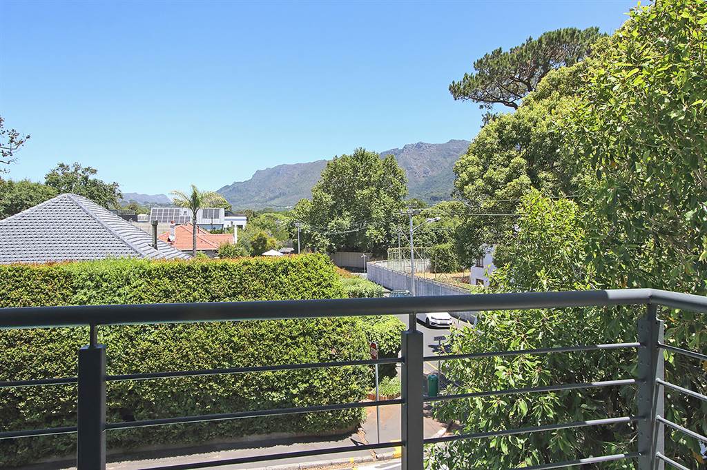 2 Bed Apartment in Newlands photo number 21