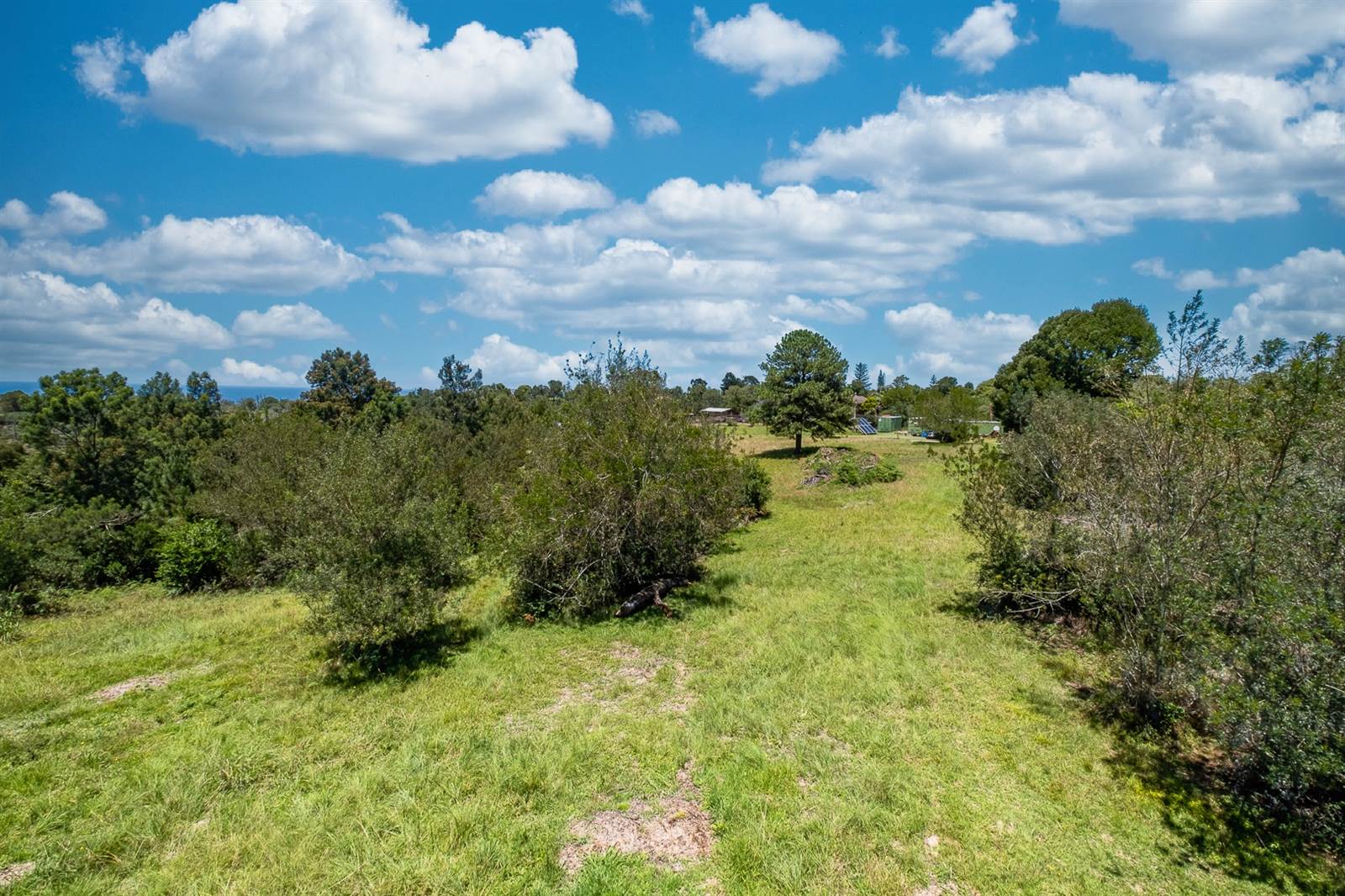 3.2 ha Land available in Wilderness Heights photo number 4