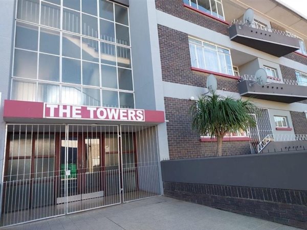 2 Bed Apartment in Uitenhage Central