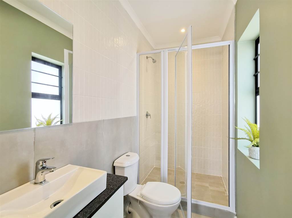 2 Bed Townhouse in Glenroy Park photo number 16