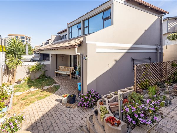 3 Bed Duplex in Tableview