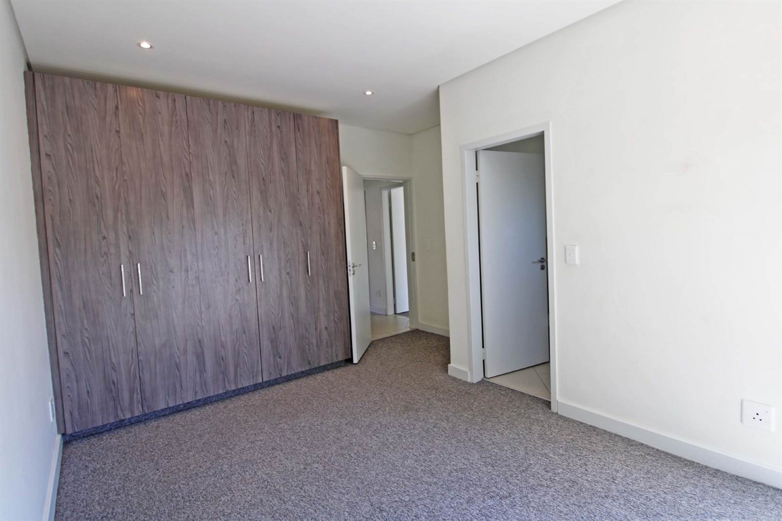3 Bed Townhouse in Rivonia photo number 18
