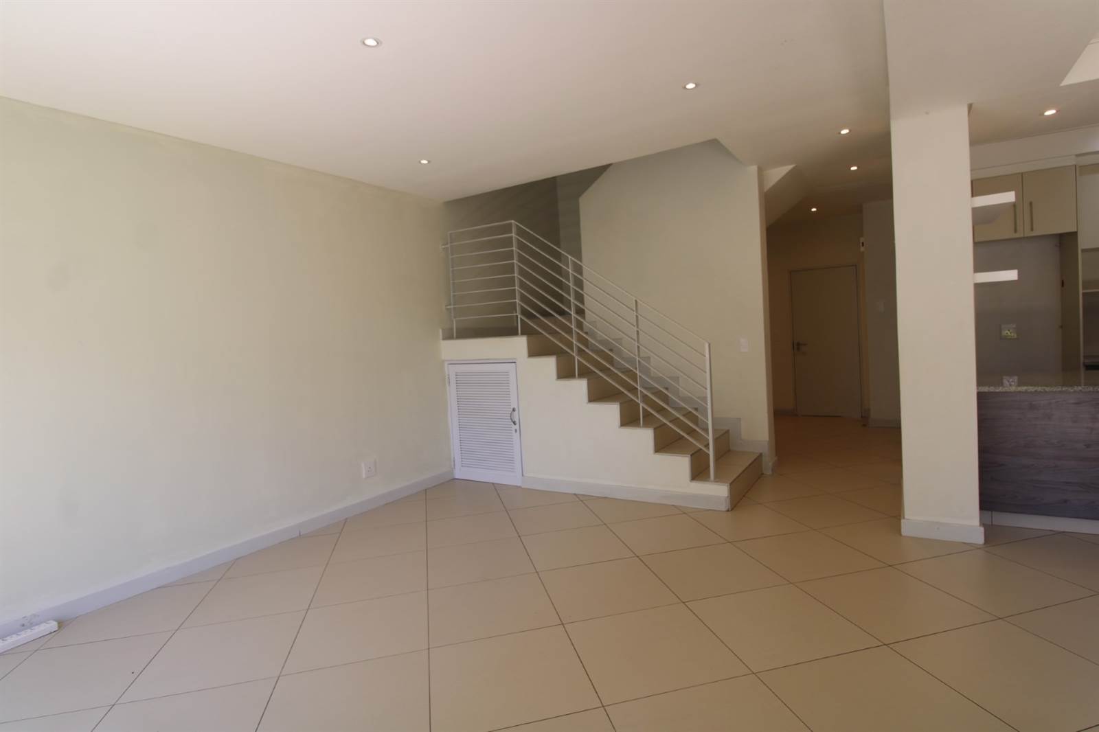 3 Bed Townhouse in Rivonia photo number 10