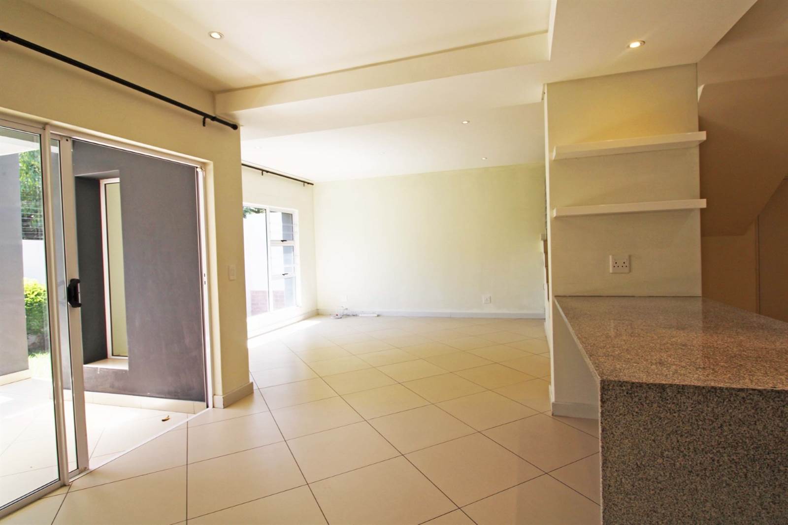 3 Bed Townhouse in Rivonia photo number 8