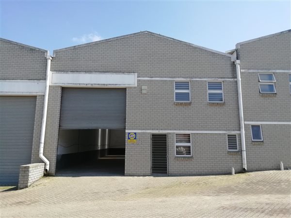 225  m² Commercial space