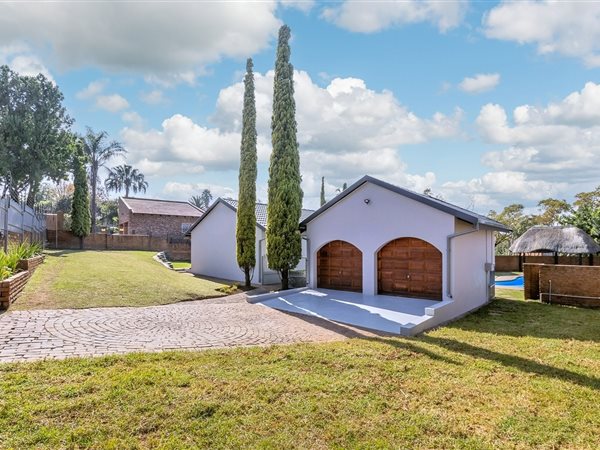 3 Bedroom House 3 Bedroom House