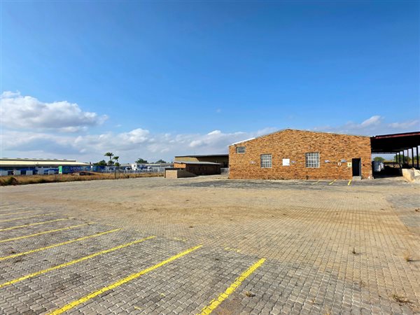 500 m² Industrial space 500 m² Industrial space