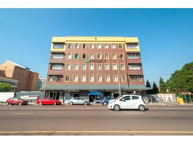 0.5 Bed Flat in Pretoria Central photo number 1
