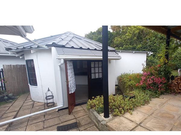 1 Bed Garden Cottage