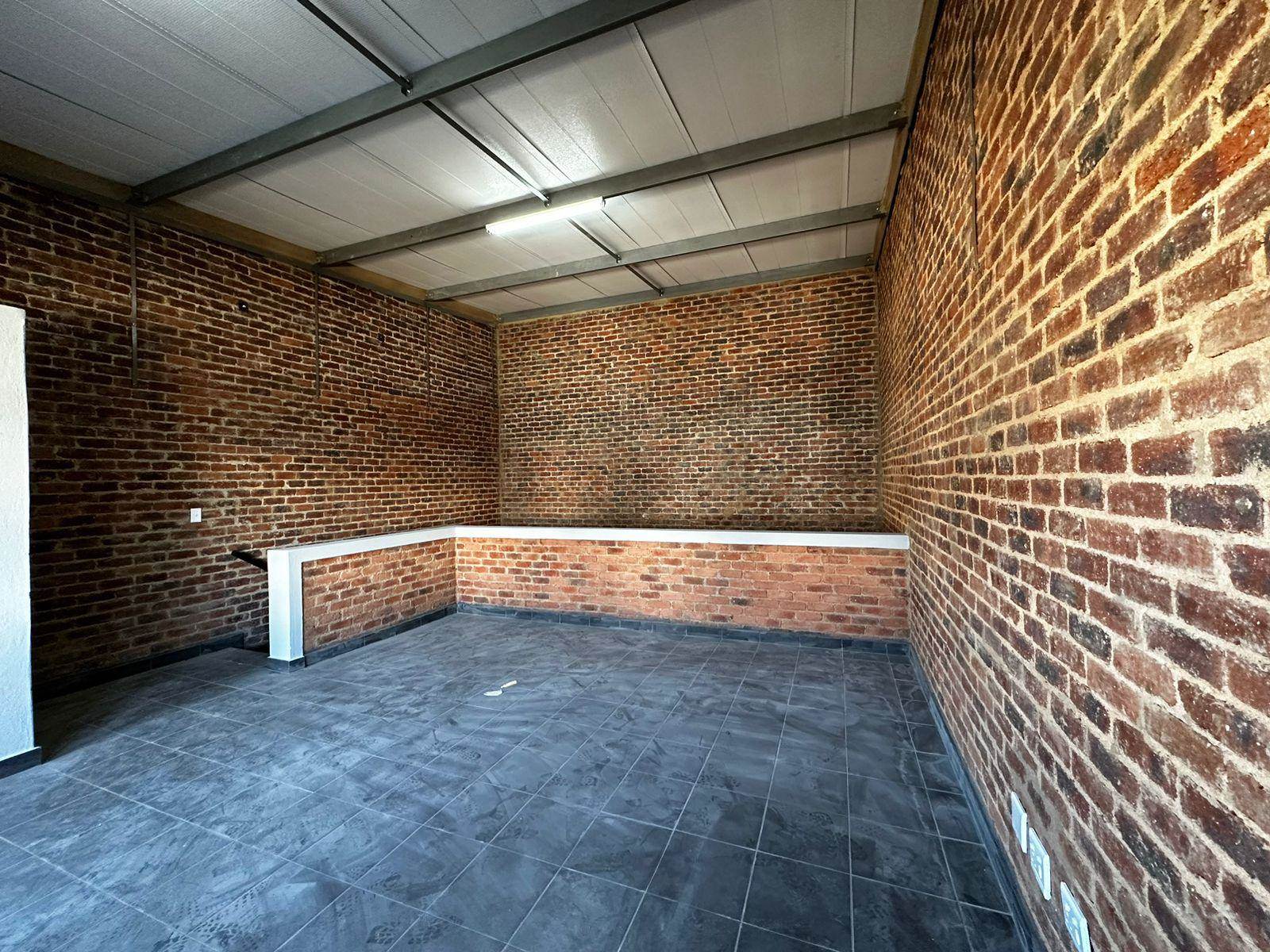 106  m² Industrial space in Clayville photo number 10