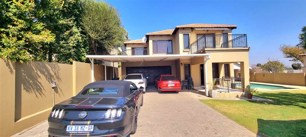 3 Bed House in Kyalami Hills photo number 29
