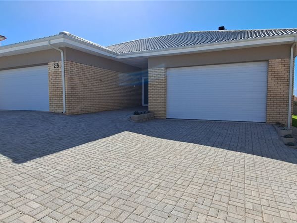 4 Bedroom House 4 Bedroom House