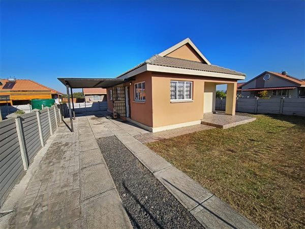 3 Bedroom House 3 Bedroom House