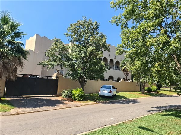 7 Bedroom House 7 Bedroom House