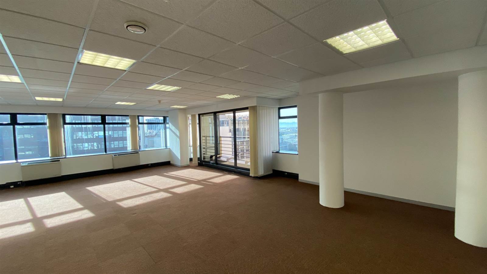 282  m² Commercial space in Cape Town City Centre photo number 7